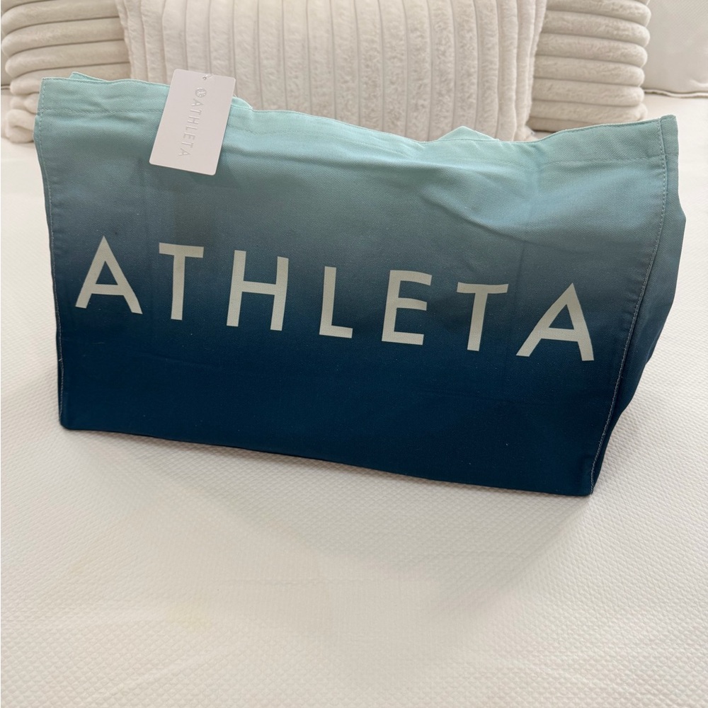 NWT! Athleta Ombre Blue Tote Bag